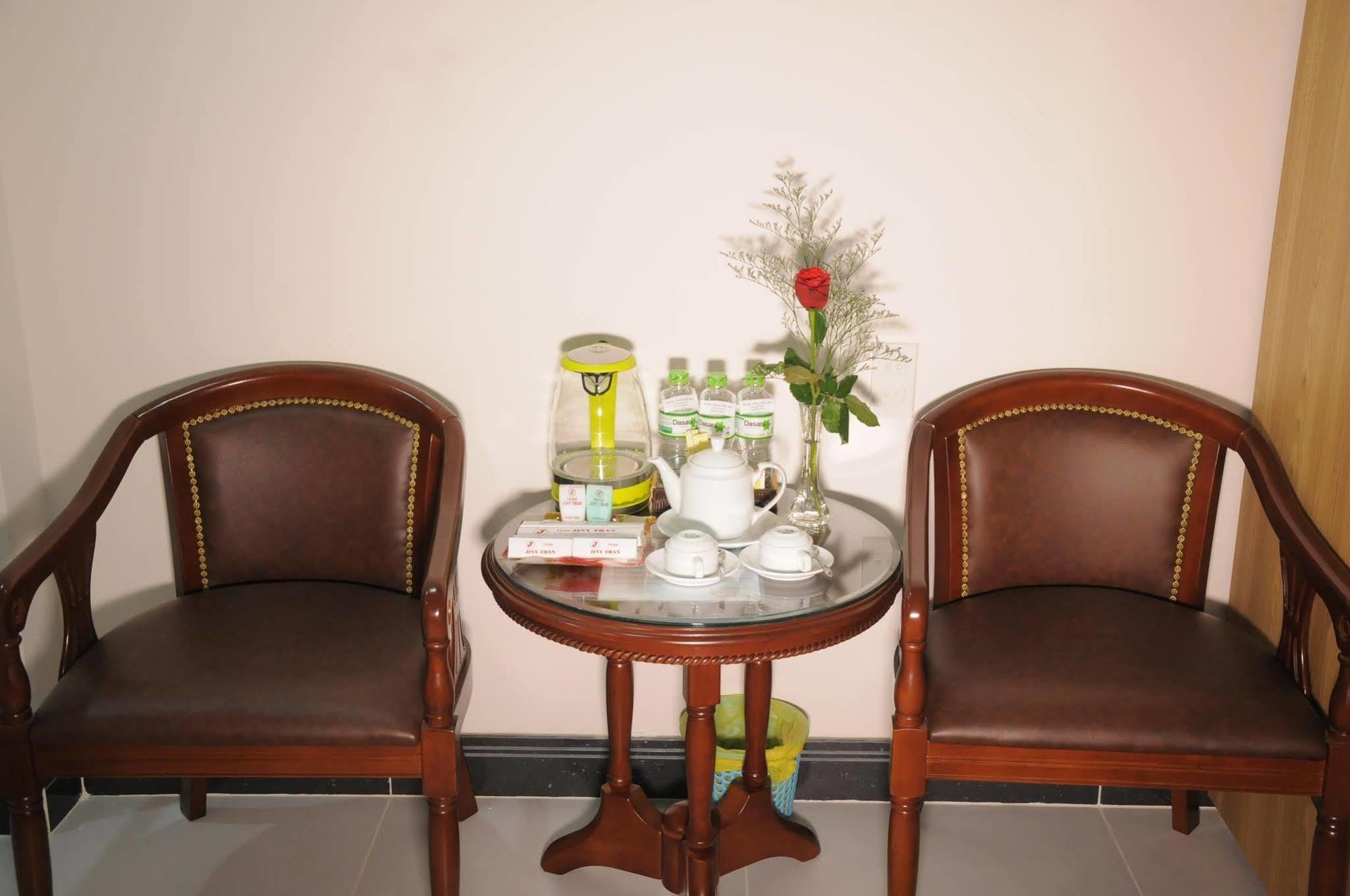Jiny Tran Hotel Duong Dong  المظهر الخارجي الصورة