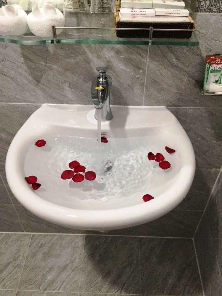 Jiny Tran Hotel Duong Dong  المظهر الخارجي الصورة