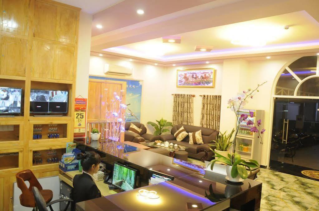 Jiny Tran Hotel Duong Dong  المظهر الخارجي الصورة